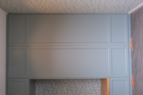 Två fullstora garderober i hall